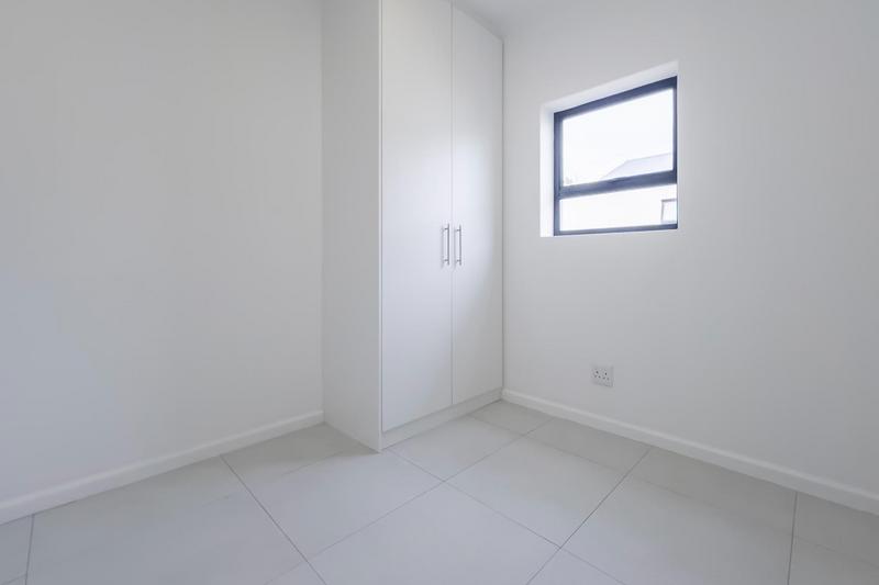 To Let 2 Bedroom Property for Rent in Capri Western Cape